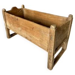 Berceau en bois tres ancien