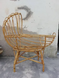 Berceau en rotin vintage 1950