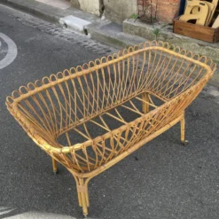 Berceau en rotin vintage