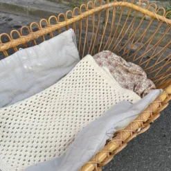 Berceau en rotin vintage