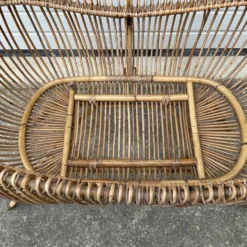 Berceau en rotin vintage