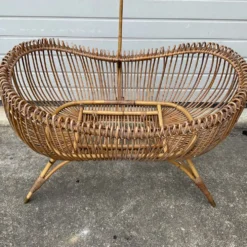Berceau en rotin vintage