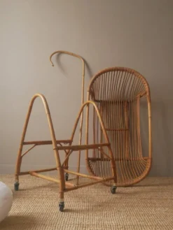 Berceau en rotin vintage couffin sur roulettes rétro design scandinave lit bébé