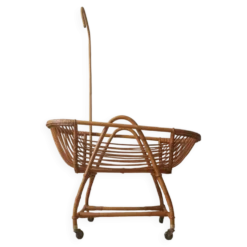 Berceau en rotin vintage couffin sur roulettes rétro design scandinave lit bébé