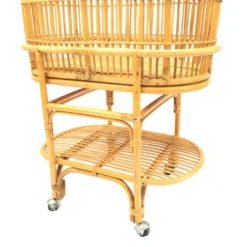 Berceau en rotin vintage pour bébé