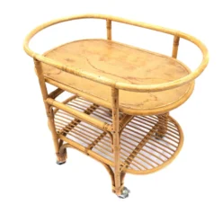 Berceau en rotin vintage pour bébé