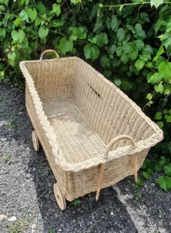 Berceau panier rotin