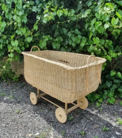 Berceau panier rotin