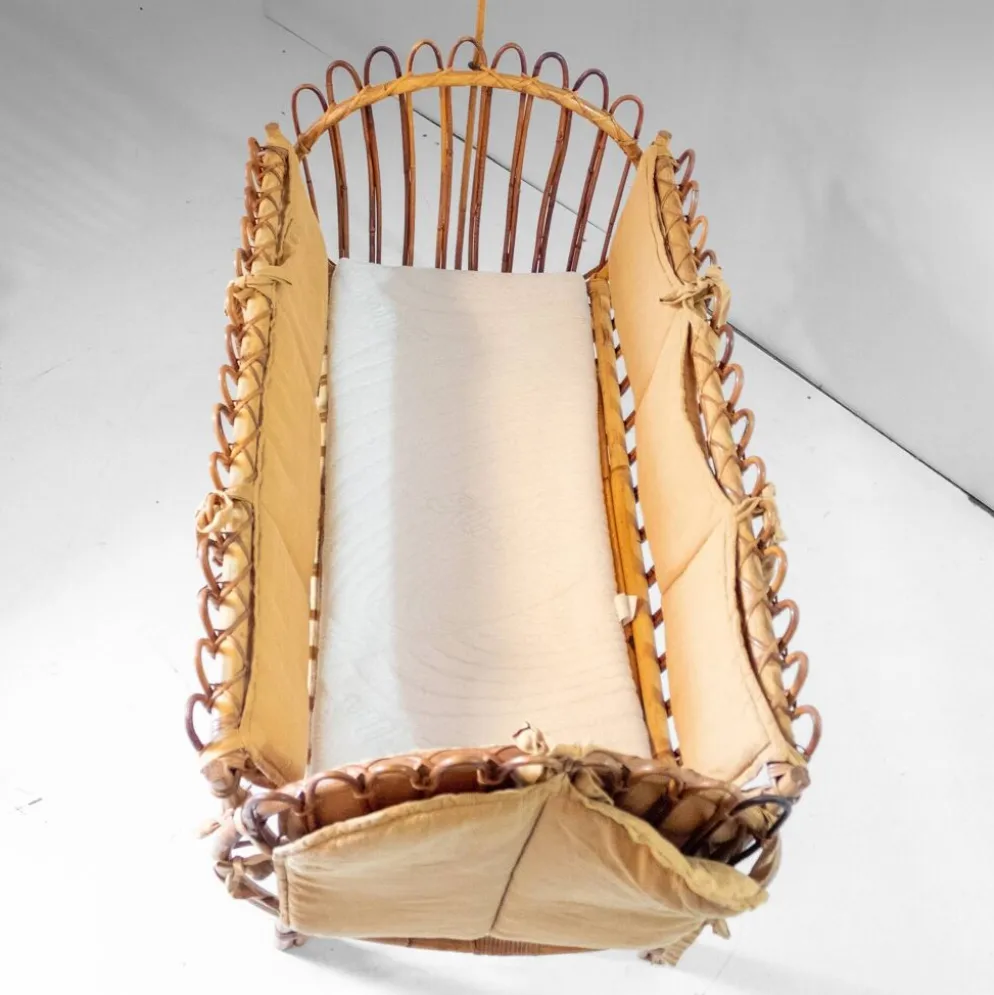 Berceau pour bébé en bambou de style Bonacina, moderne du milieu du siècle, Italie années 1960.
