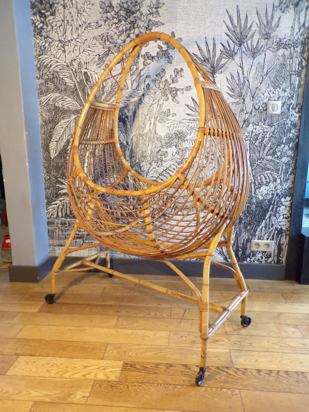 Berceau vintage en rotin