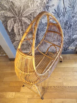 Berceau vintage en rotin