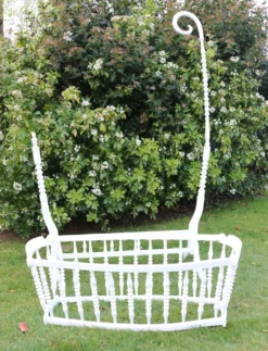 Bercelonnette en bois blanc