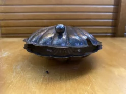 Beurrier ancien coquille St Jacques en métal argenté