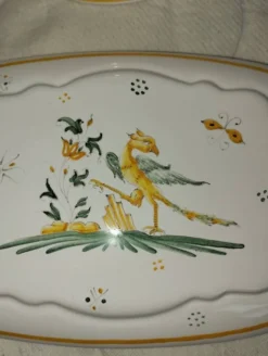 Beurrier ancien en faïence – Décor oiseau – Fin XIXe / début XXe