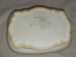 Beurrier ancien en faïence – Décor oiseau – Fin XIXe / début XXe