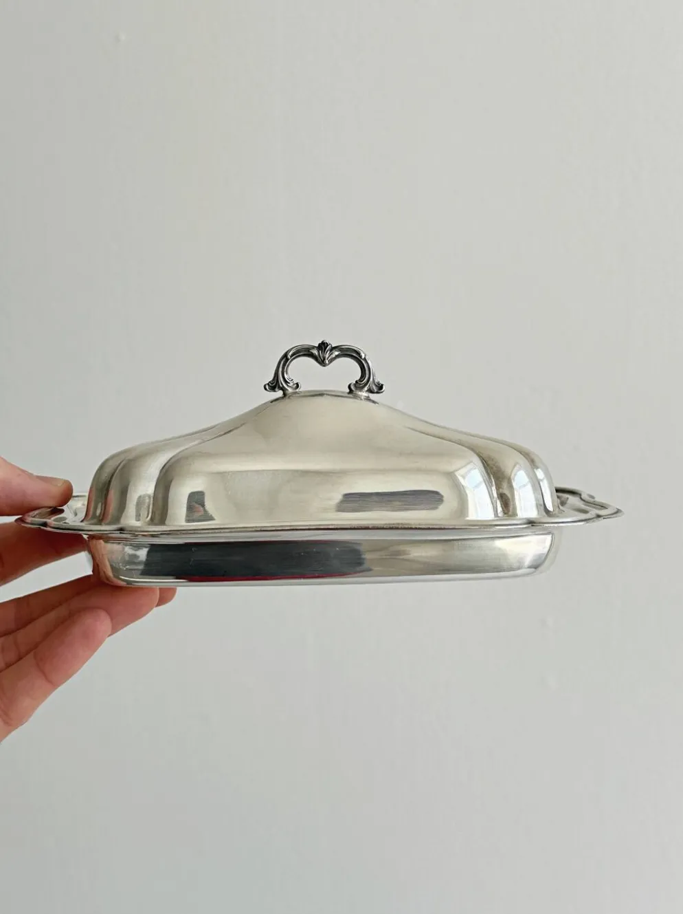Beurrier ancien en métal