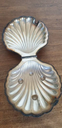 Beurrier ancien en plaque argent