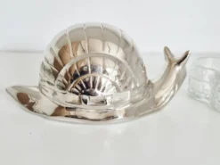 Beurrier ancien Escargot en métal argenté , salière, années 50