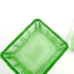 Beurrier Art Déco, verre pressé turquoise, Hortensja Glassworks, Pologne, années 1930