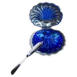 Beurrier coquillage en inox et verre bleu