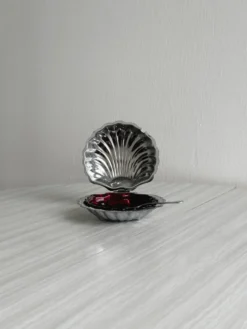 Beurrier coquillage en métal argenté
