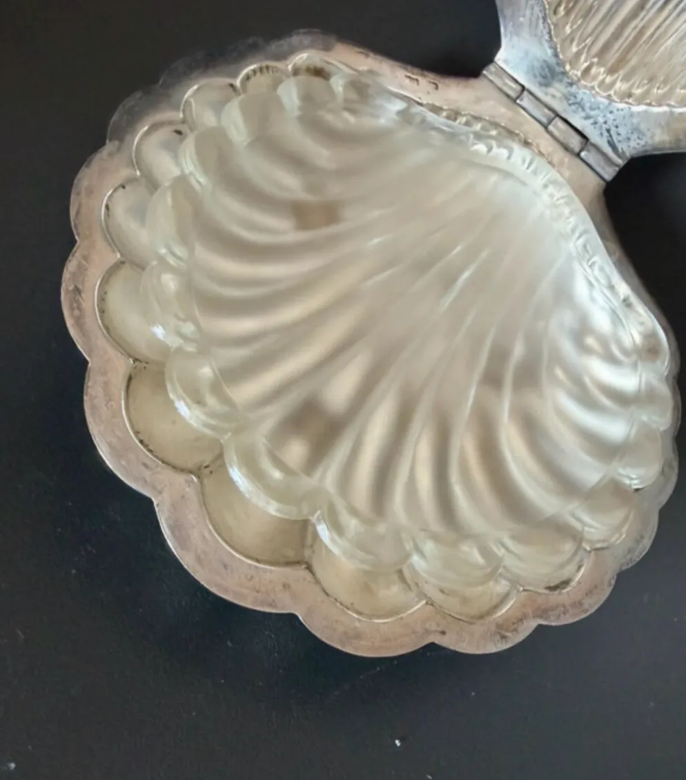 Beurrier coquillage et porte-toasts vintage