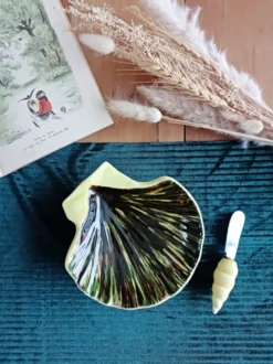 Beurrier coquillage St Clément et son couteau
