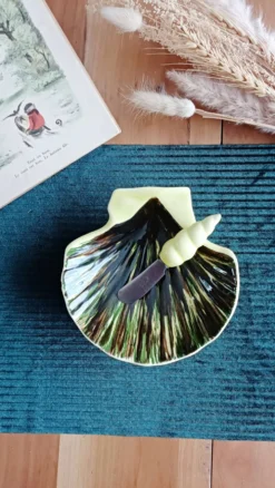Beurrier coquillage St Clément et son couteau