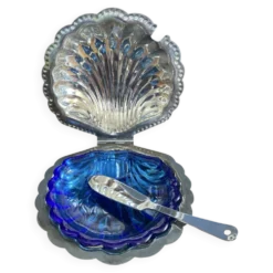 Beurrier coquillage vintage en métal et verre bleu