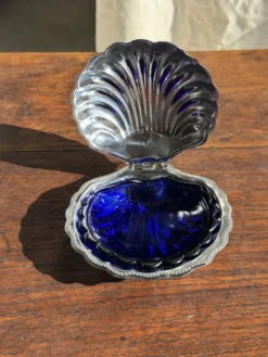 Beurrier coquille vintage en métal argenté coupelle bleue