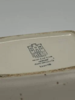 Beurrier couvert vintage en céramique Gien, motif « Vésuve »