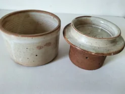 Beurrier à eau en grès artisanal