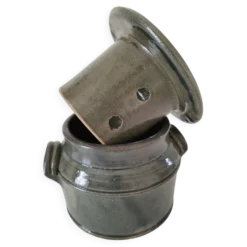 Beurrier à eau en grès artisanal émaillé gris-bleu