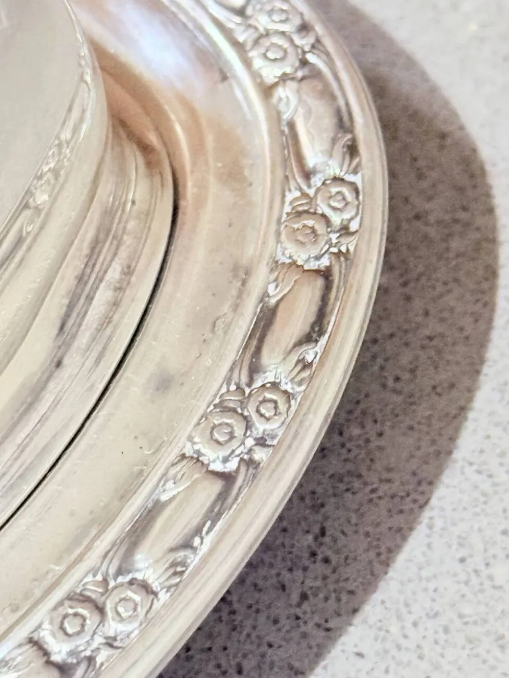 Beurrier en argent antique avec couvercle en dôme, beurrier anglais vintage couvert