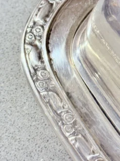 Beurrier en argent antique avec couvercle en dôme, beurrier anglais vintage couvert
