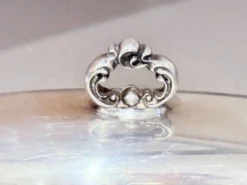 Beurrier en argent antique avec couvercle en dôme, beurrier anglais vintage couvert