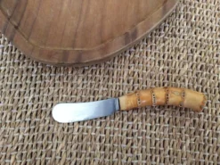 Beurrier en bois et son couteau