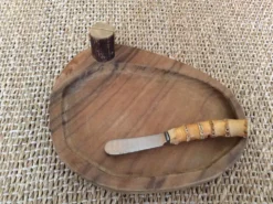 Beurrier en bois et son couteau