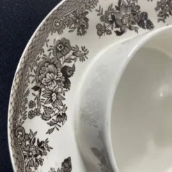 Beurrier en céramique blanc et marron avec des faisans Wedgwood