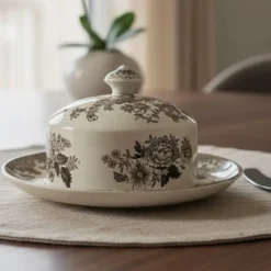 Beurrier en céramique blanc et marron avec des faisans Wedgwood
