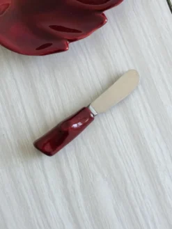 Beurrier en céramique bordeaux et son couteau