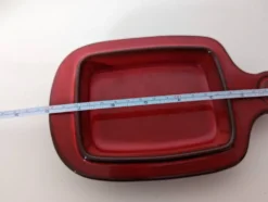 beurrier en grès émaillé rouge