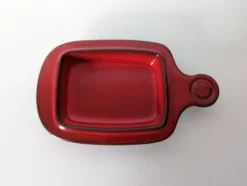beurrier en grès émaillé rouge
