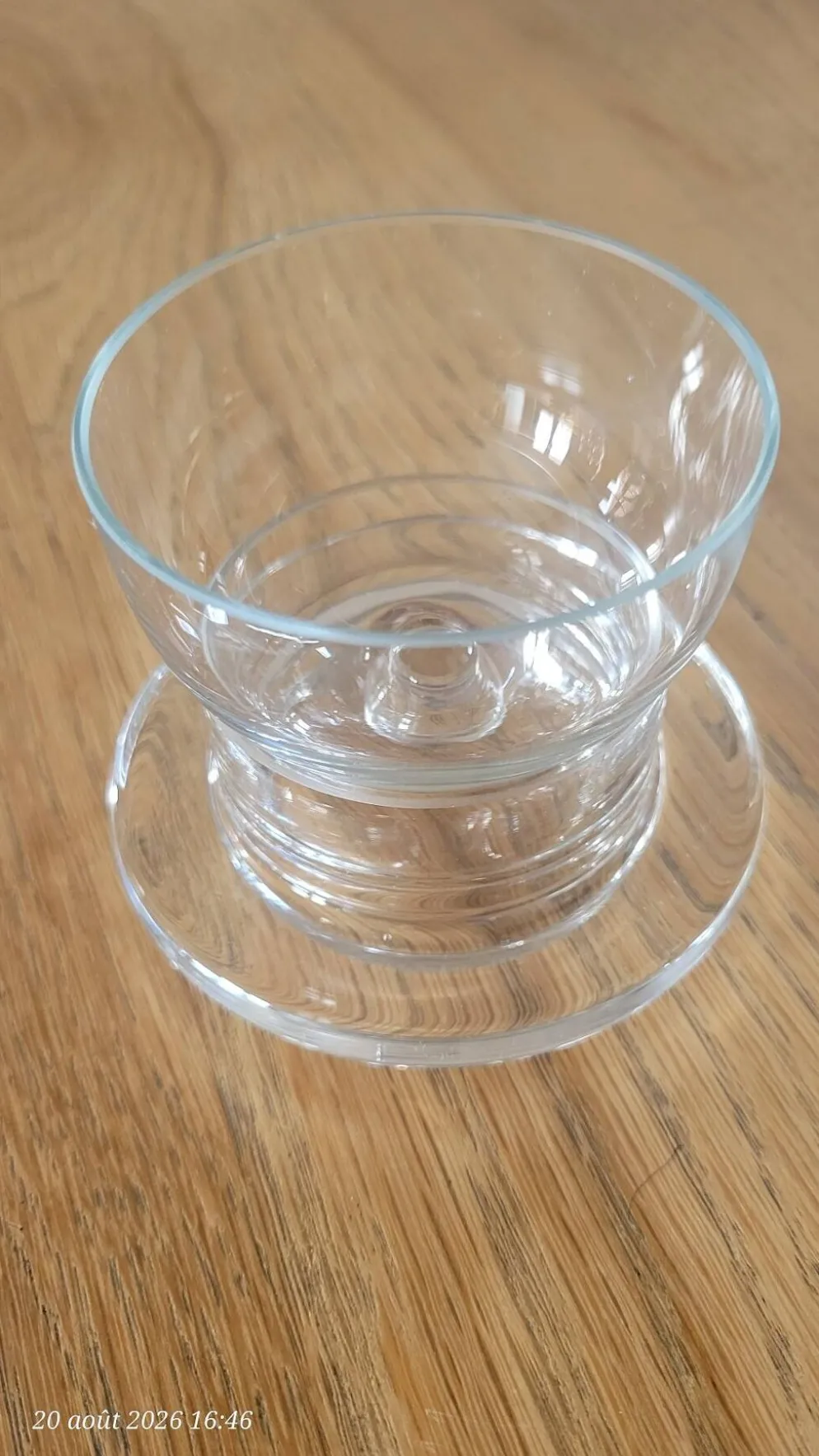 Beurrier en verre transparent, avec cloche