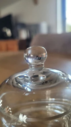 Beurrier en verre transparent, avec cloche