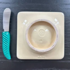 Beurrier et couteau décor feuille