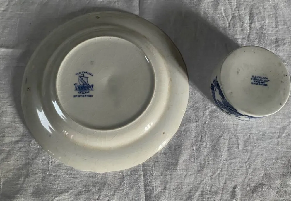 Beurrier et son assiette Old Chelsea Furnivals anciens