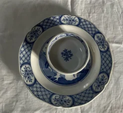 Beurrier et son assiette Old Chelsea Furnivals anciens