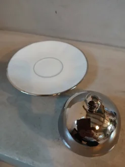 Beurrier individuel en porcelaine