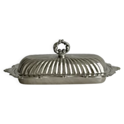 Beurrier inox brillant avec couvercle